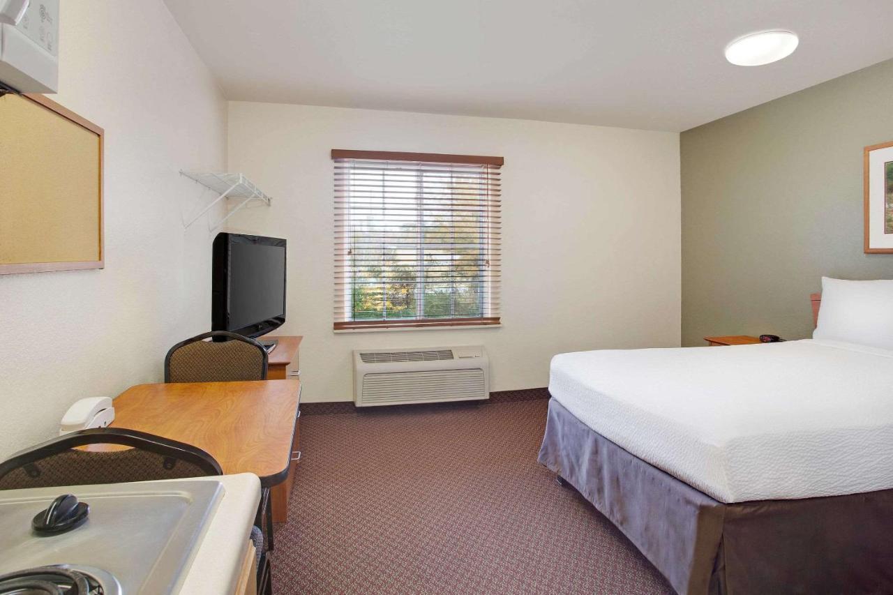 Woodspring Suites Chesapeake-Norfolk South Екстер'єр фото